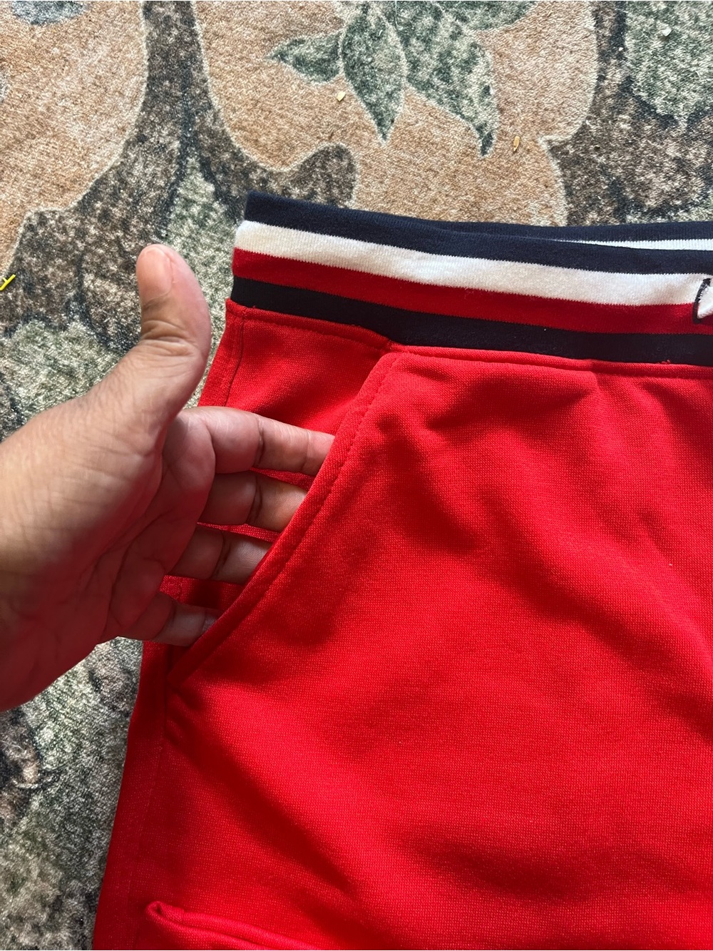 Tommy Hilfiger Boys Red Athletic Shorts Size XL (18/20) NEW WITH TAGS - Picture 4 of 5